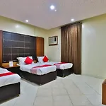 Oyo 396 Alam Al Sala Al Kobra Towers